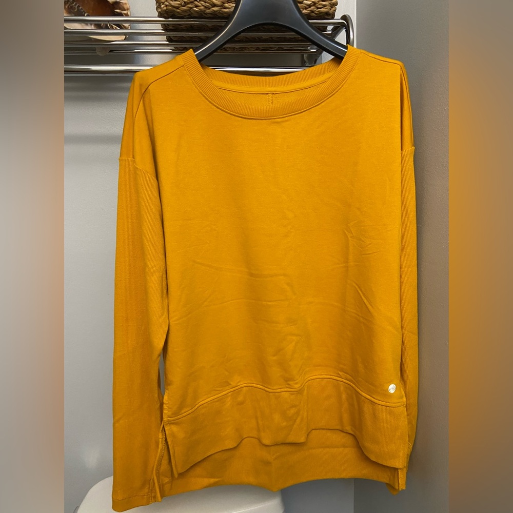 Alana Small long sleeved top polyester rayon spandex
